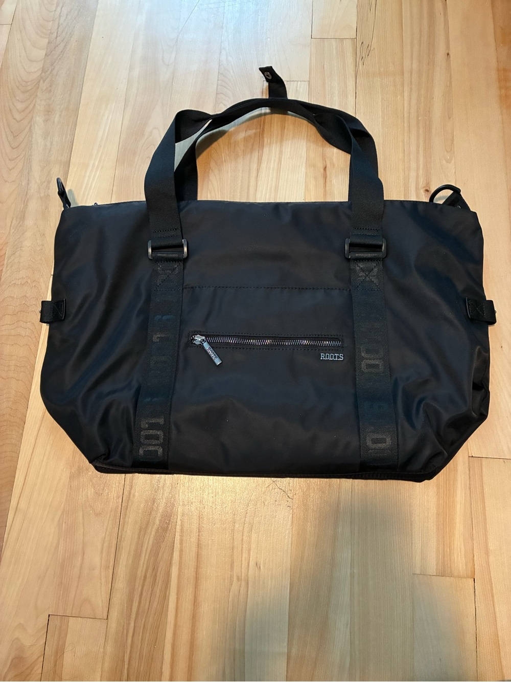 Roots Black Travel Tote Bag with Front Zip Pocket